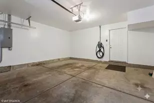 3238 N Kilbourn Ave, Chicago, IL 60641 - Photo 14