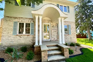 1606 Prospect Ave, Lasalle, IL 61301 - Photo 1
