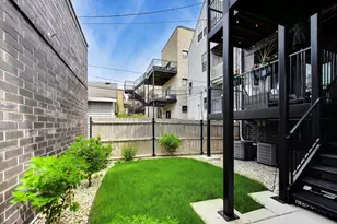 3740 N Clifton Ave, Chicago, IL 60613 - Photo 26
