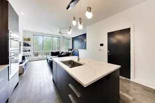 3740 N Clifton Ave, Chicago, IL 60613 - Photo 10