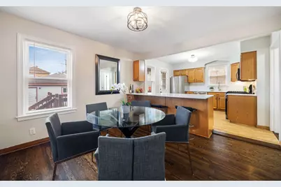 4914 W Warwick Avenue, Chicago, IL 60641 - Photo 6