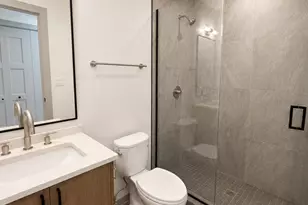 1331 W Estes Ave, Chicago, IL 60626 - Photo 14