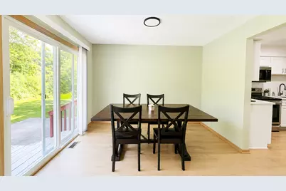 5445 Ridge Crossing, Hanover Park, IL 60133 - Photo 4