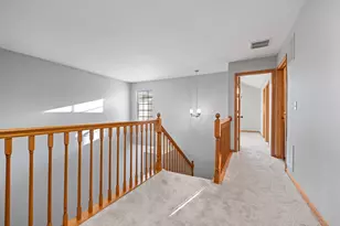 2247 Stoughton Dr, Aurora, IL 60502 - Photo 16