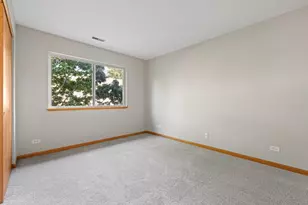 2247 Stoughton Dr, Aurora, IL 60502 - Photo 24