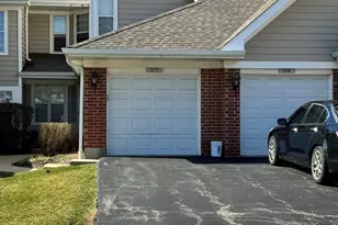 374 Winfield Ct, Schaumburg, IL 60194 - Photo 1