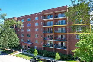 1325 Perry St, Des Plaines, IL 60016 - Photo 2