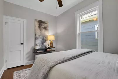9824 S Escanaba Avenue, Chicago, IL 60617 - Photo 12