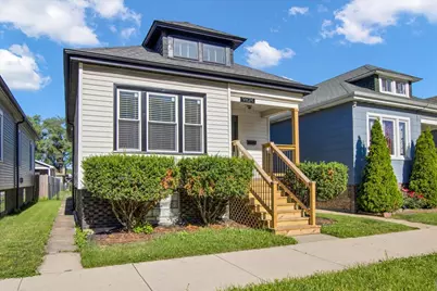 9824 S Escanaba Avenue, Chicago, IL 60617 - Photo 2