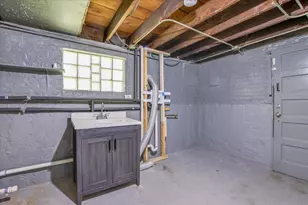 9824 S Escanaba Ave, Chicago, IL 60617 - Photo 28