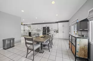 1843 N 75th Ave, Elmwood Park, IL 60707 - Photo 8