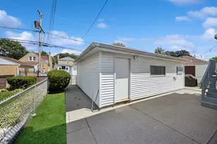 1843 N 75th Ave, Elmwood Park, IL 60707 - Photo 20