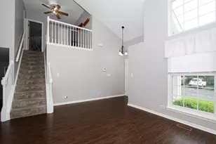 2290 Applewood Ln, Woodstock, IL 60098 - Photo 10
