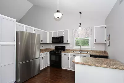 2290 Applewood Lane, Woodstock, IL 60098 - Photo 4