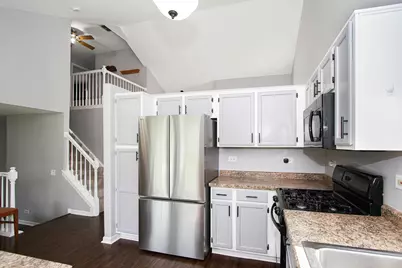 2290 Applewood Lane, Woodstock, IL 60098 - Photo 2