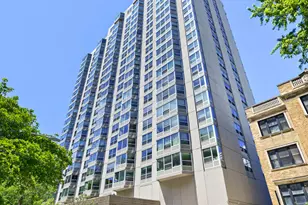 720 W Gordon Terrace, Chicago, IL 60613 - Photo 2