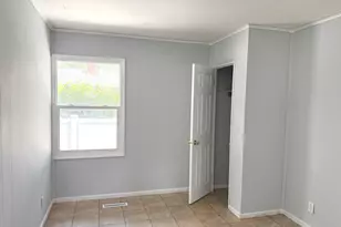 213 Butte Ln, Carpentersville, IL 60110 - Photo 16