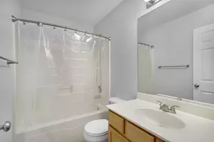 1945 W Helen Dr, Romeoville, IL 60446 - Photo 14