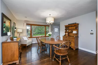 263 Hillside Avenue, Glen Ellyn, IL 60137 - Photo 2