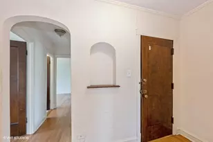 6885 N Overhill Ave, Chicago, IL 60631 - Photo 8