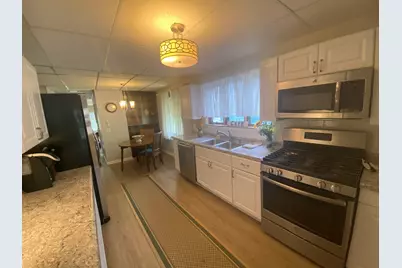 2734 W 98th Place, Evergreen Park, IL 60805 - Photo 8