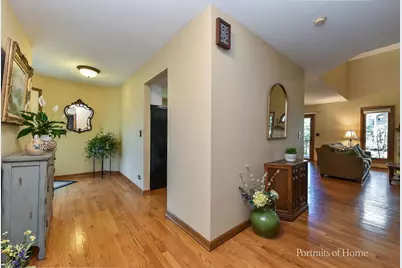 403 Dillman Court, Naperville, IL 60540 - Photo 4