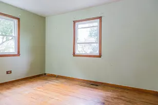 204 N Elroy Ave, Bartlett, IL 60103 - Photo 8