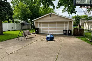 3613 W 120th Pl, Alsip, IL 60803 - Photo 14