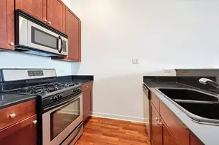 4015 N Milwaukee Ave, Chicago, IL 60641 - Photo 8