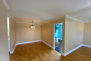 693 E Fullerton Ave, Glendale Heights, IL 60139 - Photo 10