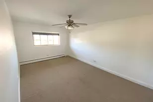 693 E Fullerton Ave, Glendale Heights, IL 60139 - Photo 6