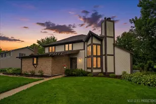 942 Montgomery Ct, Naperville, IL 60540 - Photo 2