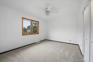 942 Montgomery Ct, Naperville, IL 60540 - Photo 26