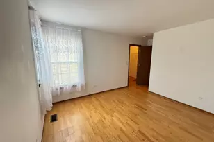1910 Grove Ave, Schaumburg, IL 60193 - Photo 12