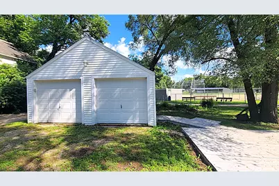 1826 W 1st Street, Dixon, IL 61021 - Photo 20