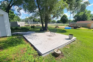 1826 W 1st St, Dixon, IL 61021 - Photo 18