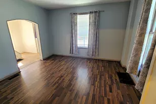 1826 W 1st St, Dixon, IL 61021 - Photo 4