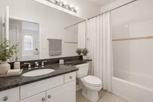 819 Foster St, Evanston, IL 60201 - Photo 12