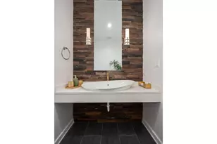 22 E Elm St, Chicago, IL 60611 - Photo 54