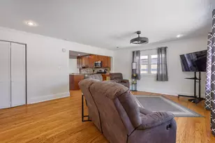 8219 W Summerdale Ave, Chicago, IL 60656 - Photo 16