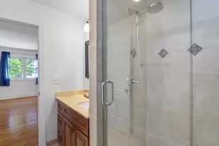 8219 W Summerdale Ave, Chicago, IL 60656 - Photo 26