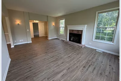 112 Harvard Court, Glenview, IL 60025 - Photo 4