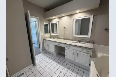 112 Harvard Court, Glenview, IL 60025 - Photo 16