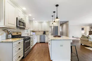 48 Park Ave, Cary, IL 60013 - Photo 8