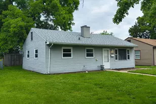 2414 Crescent Dr, Hazel Crest, IL 60429 - Photo 1
