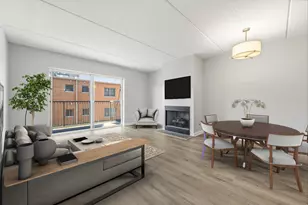 811 Chicago Ave, Evanston, IL 60202 - Photo 2