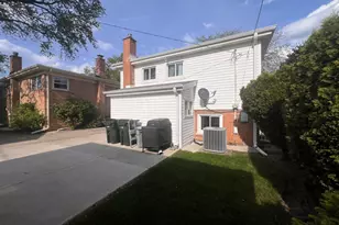 9220 Luna Ave, Morton Grove, IL 60053 - Photo 20