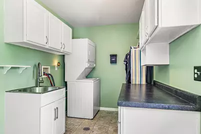 7798 Kingsbury Drive, Hanover Park, IL 60133 - Photo 10