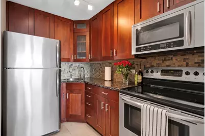 2728 N Hampden Court #1302, Chicago, IL 60614 - Photo 6