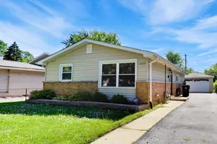 16641 Paulina St, Markham, IL 60428 - Photo 1
